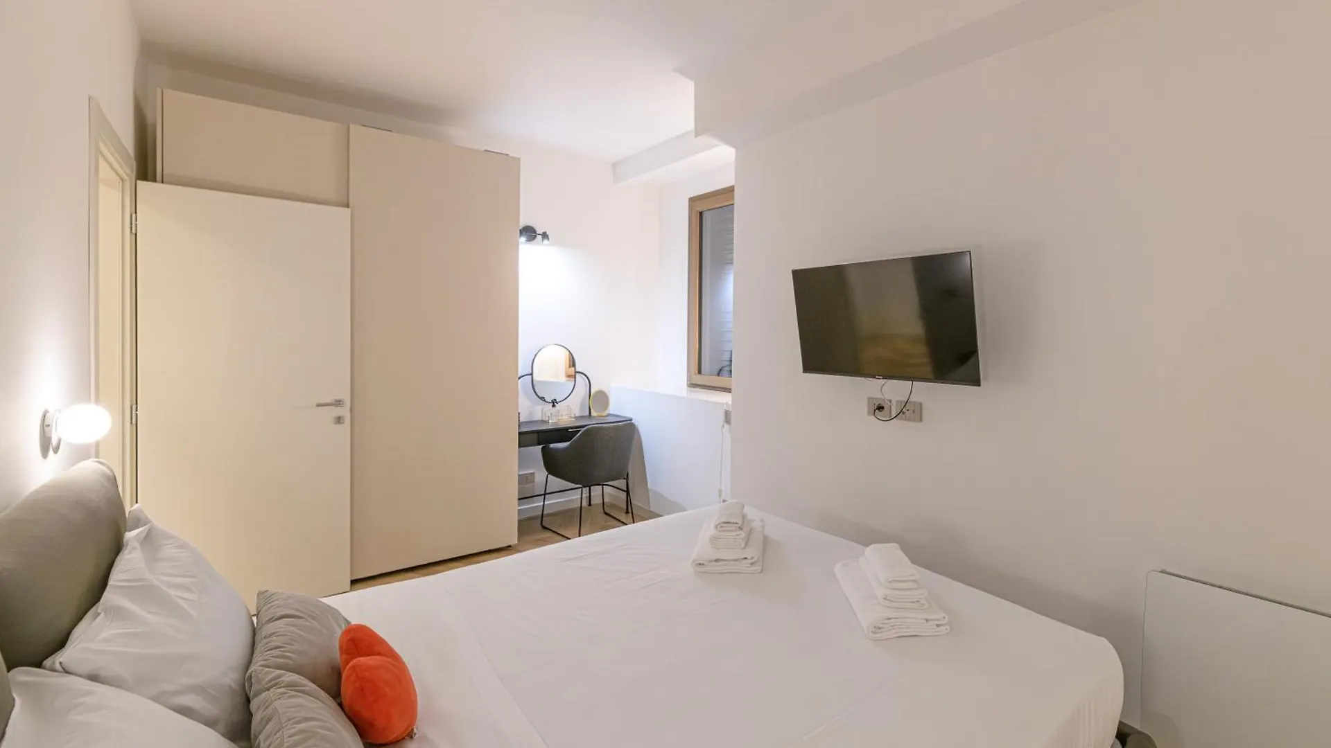 Trastevere Luxury Apartment Rome 0*,  Italy